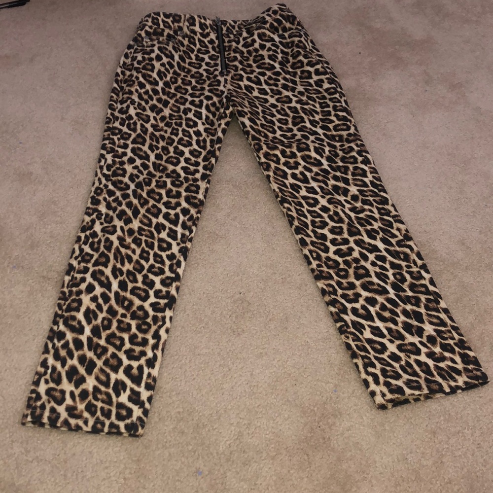 NWOT forever 21 high waisted cheetah mom jeans